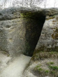 Vchod do skalního obydlí