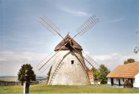 větrný mlýn v Kuželově