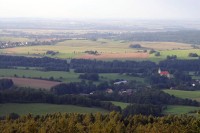 Pohled z rozhledny na sever do Polska