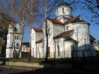 Pravoslavný kostel: Najdete v ulici K.H.Máchy, údajně tam stojí asi 10 roků (?)