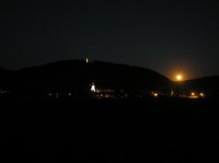 Noční pohled na Křížovou horu