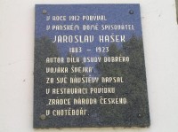 Jaroslav Hašek v Chotěboři: Pamětní deska na Panském domě v Chotěboři