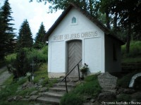 Obnovena kaplicka v Bucine