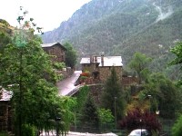 Obec Bississarri - prší