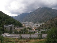 Andorra la Vella - v údolí mezi horami