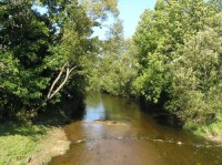 Chrudimka: Řeka Chrudimka focena z mostu v Trhové Kamenici