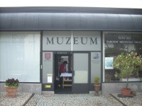 Zámek,park a muzeum Valeč