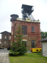 Těžební věž