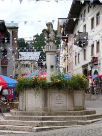 Berchtesgaden - kašna na pěší zóně