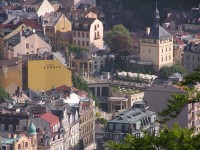 Zámecký vrch - Horní zámecký pramen v rotundě vedle nápisu "Hotel Puškin" - 20.5.2004