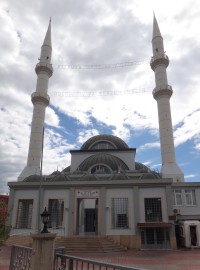 průčelí mešity Alis Camii