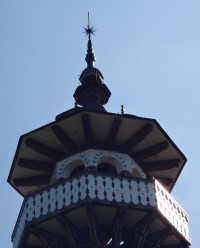 detail ochozu a věže