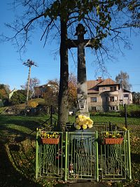 jeden ze tří křížů v Bukovci