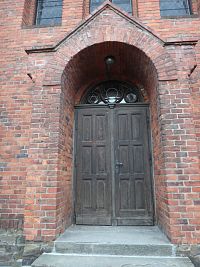portál kostela