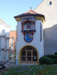 věžní hodiny Maďarsko -Székesfehérvár, orloj