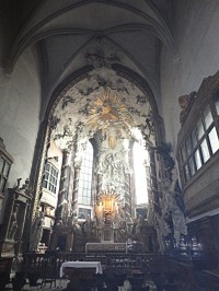 interiér kostela sv. Michala