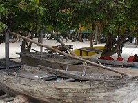 Maledivy Kuda Bandos čluny