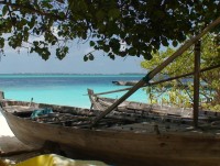 Maledivy Kuda Bandos neobydlený ostrov