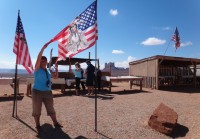 Monument Valley indiánská vlajka kmene Navajo