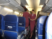indonéské letušky let na Jávu a zpět