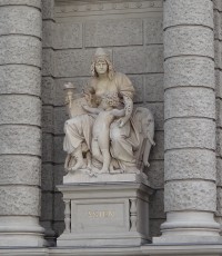 Vídeň socha Asie na Přírodovědném muzeu