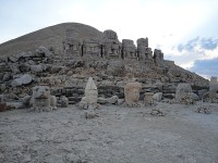 Nemrut Dagi hrobka krále Antiocha (vysoká čepice)