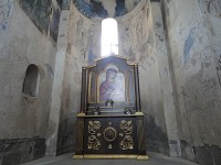 Akdamar nástěnné fresky a oltář
