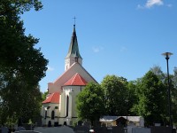 Studénka kostel od hřbitova