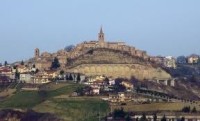 panorama města Castignano