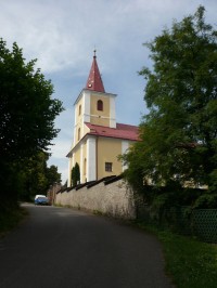 Skuhrov - kostel