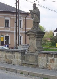 Socha sv. Jana Nepomuckého: na mostě přes Svitavku zaujímá své místo přes 200 let
