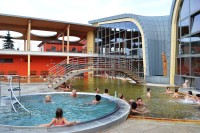 Relaxačný termálny bazén a ochladzovací bazén
