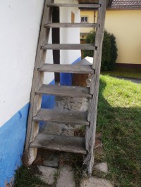 schody sýpky
