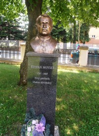 busta Štefana Moysesa - prvého predsedu MS