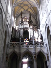 neogotický chór a organ