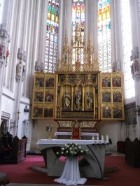hlavný oltár svätej Alžbety