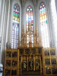 hlavný oltár svätej Alžbety
