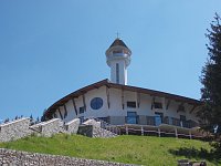 Pútnicke miesto Živčáková - Chrám Panny Márie Matky Cirkvi s vyhliadkovou vežou