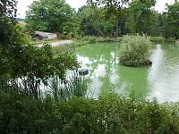 rybník na okraji obce