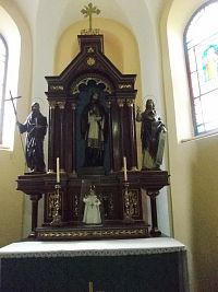 druhý bočný oltár, dole jezulátko