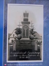 fotka z infopanelu pôvodného pomníka