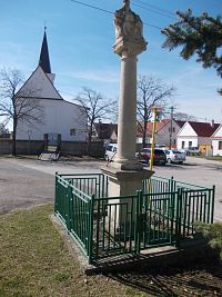 kostol a stĺp