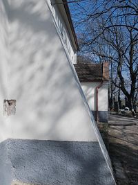 opora múru kostola