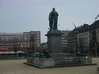 socha kráľa Karla XIII.