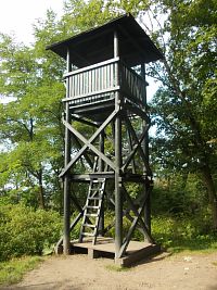 drevená vyhliadková veža