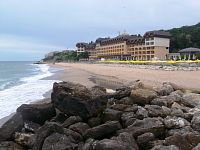 pláž u hotela Riviera