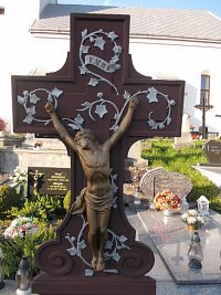 kríž pomníka