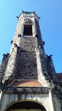 kamenná predstavaná veža