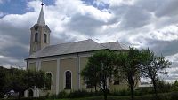 Kolárovice - Kostol sv. Mikulaša a Farská galéria