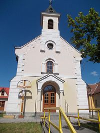 kostol Panny Márie Lurdskej v Dolných Našticiach